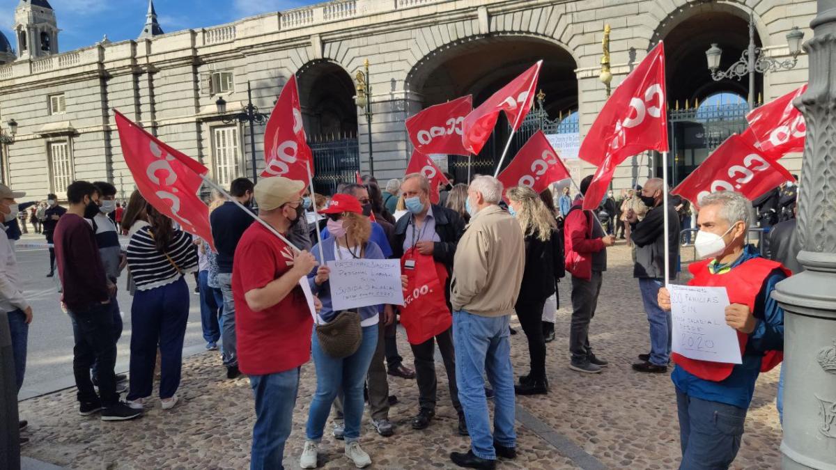 Concentracin en Palacio Real por los atrasos retributivos del personal laboral.