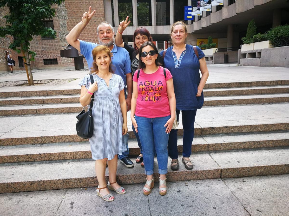 Compaeras de CCOO  a la salida de la reunin con el ministro Guirao
