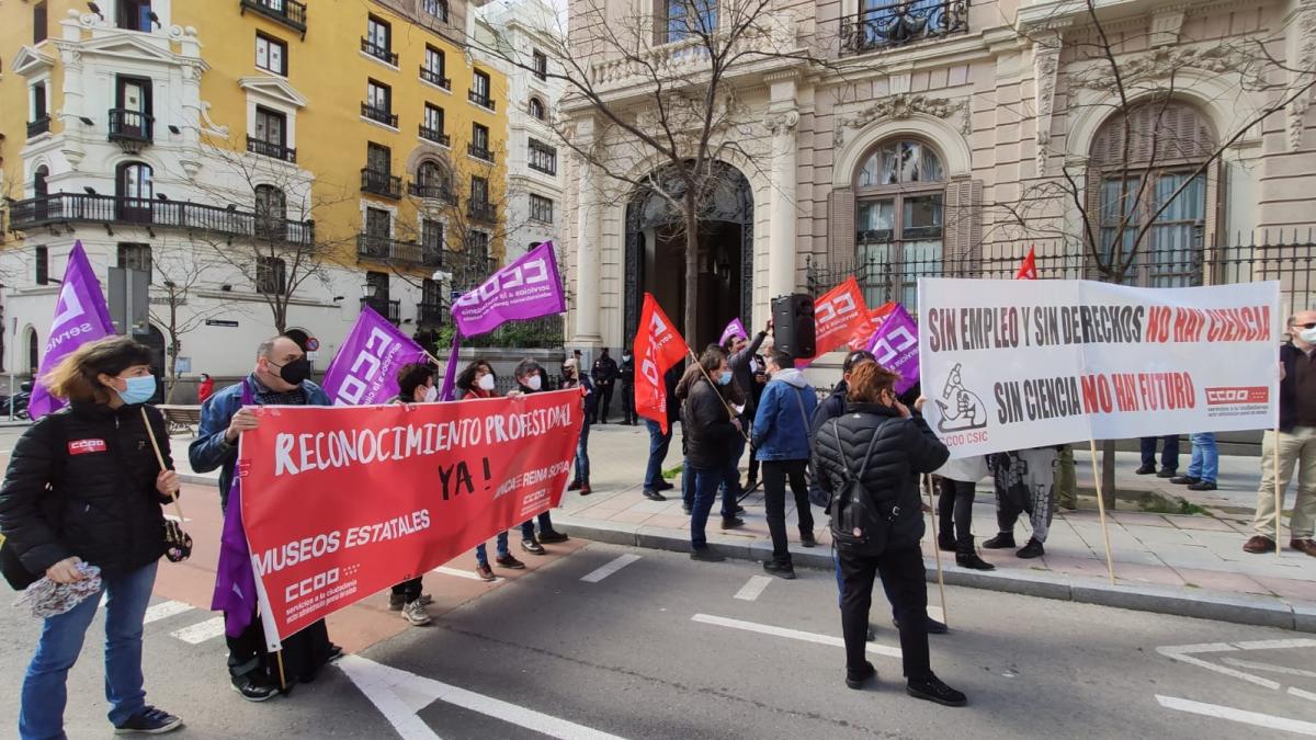 Concentracin de CCOO en la sede de la Secretara de Estado de Funcin Pblica