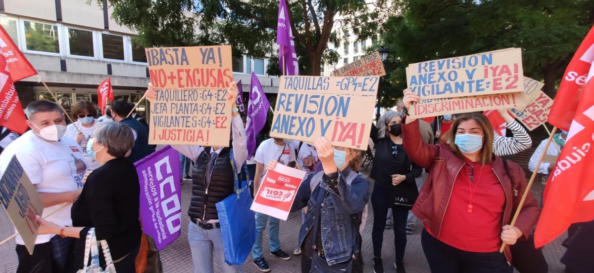 Concentracin de CCOO ante la Direccin General de Funcin Pblica.