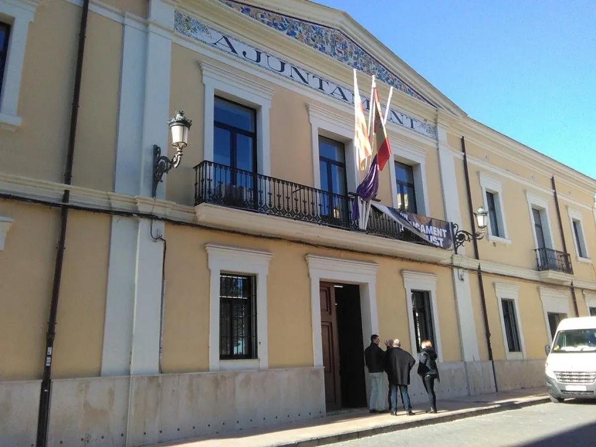 Fachada Ayuntamiento de Manises