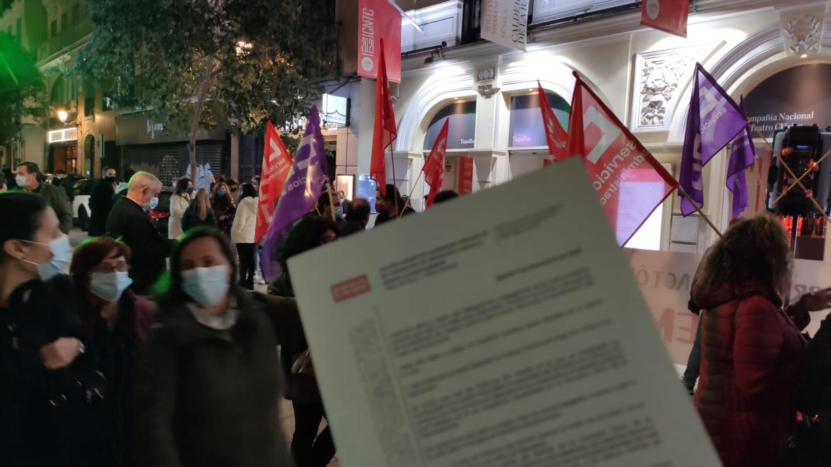 Concentracin de CCOO en el Teatro de la Comedia