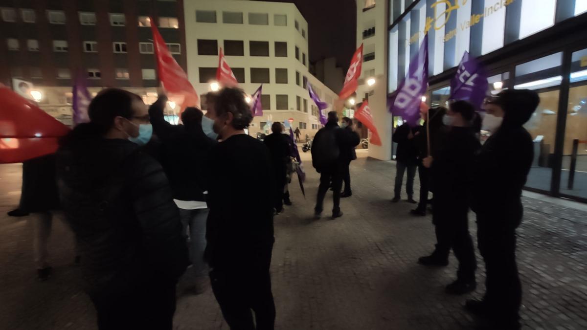 Concentracin de CCOO en el Teatro Valle-Incln