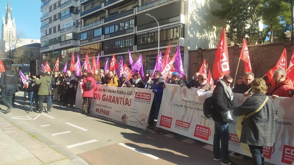 Concentracin #LFPAGE ante la Secretara de Estado de la Funcin Pblica