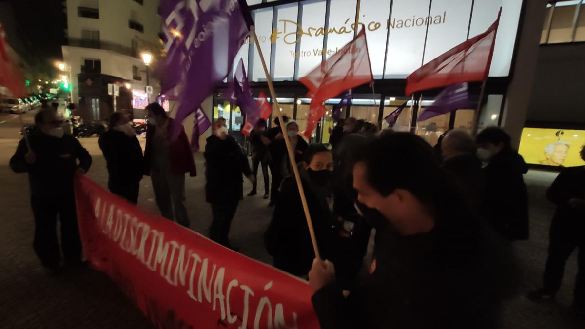 Concentracin de CCOO en el Teatro Valle-Incln