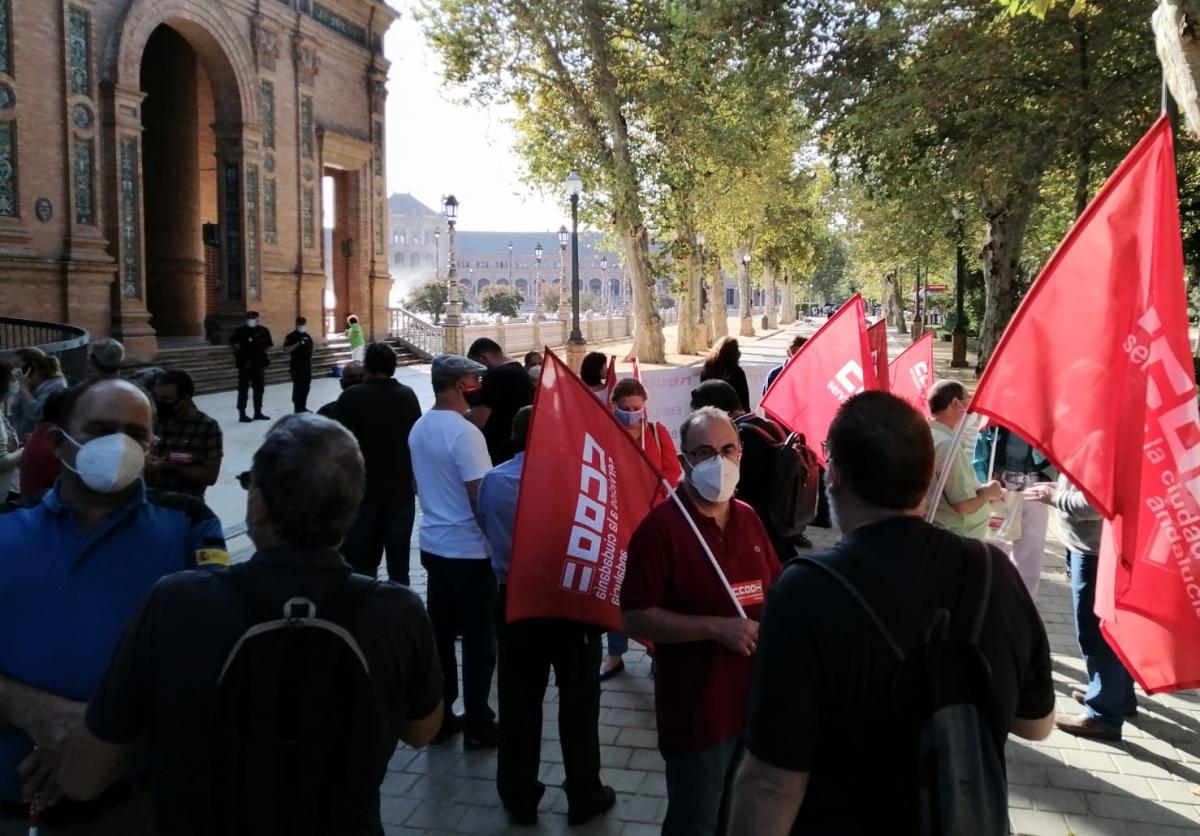 Concentracin en Sevilla #CumpleSinRecortes