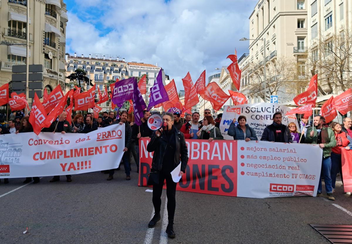 Concentracin #NosSobranRazones en la AGE delante del Congreso de los Diputados