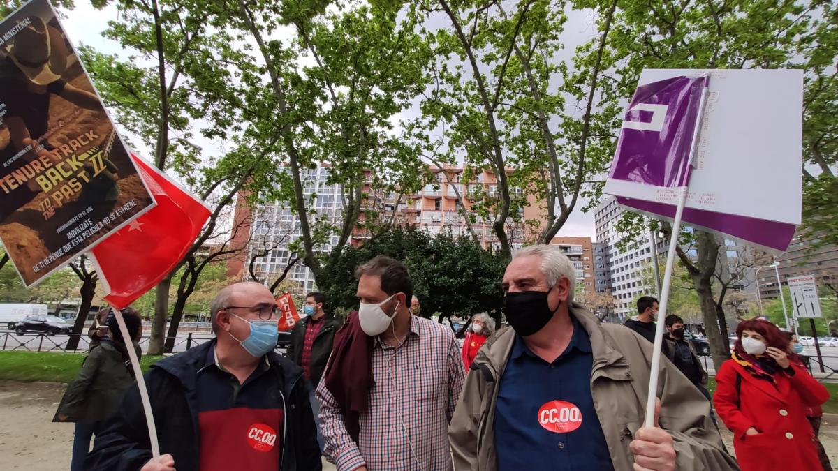 Concentracin en Madrid frente al Ministerio de Ciencia e Innovacin.