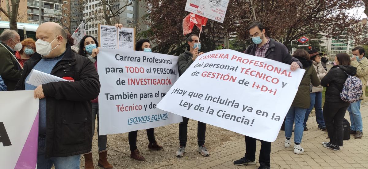 CCOO sale a la calle para reclamar derechos para todo el personal de investigacin.