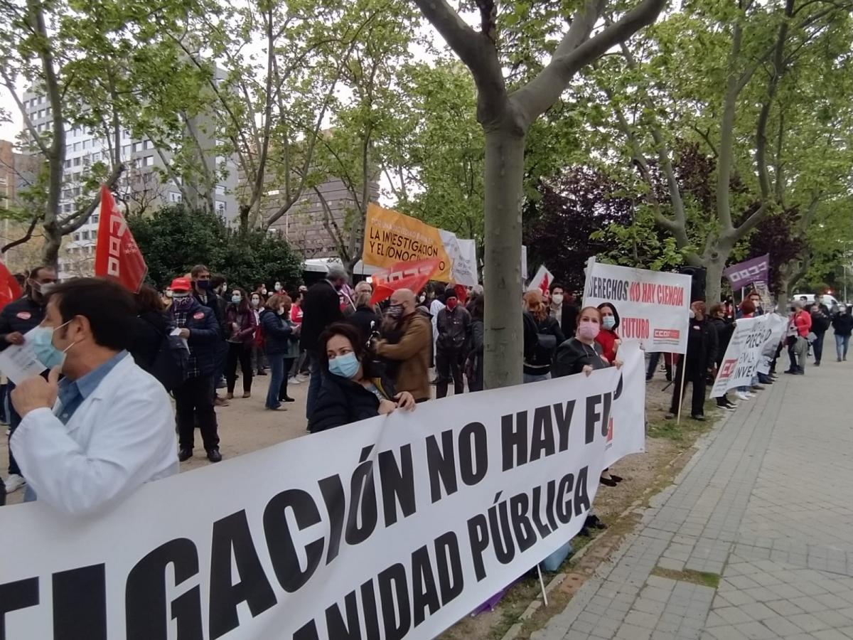 Concentracin frente al Ministerio de Ciencia e Innovacin, en Madrid, contra la reforma de la Ley de Ciencia.