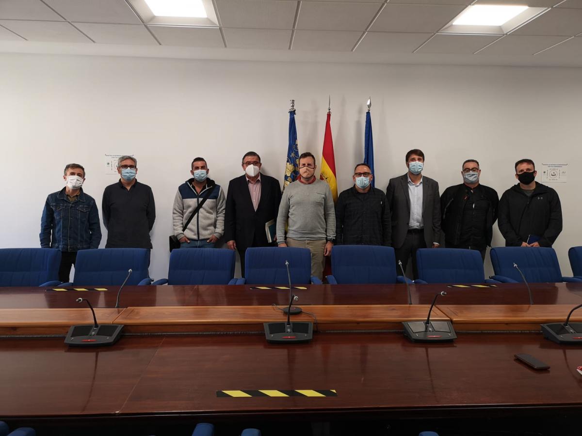 Delegats de prevenció de diferents empreses del sector marítim portuari, durant la reunió amb l'Autoritat Portuària de València.