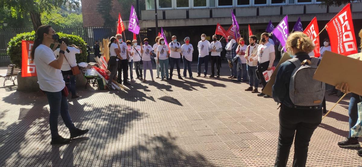 Concentracin de CCOO ante la Direccin General de Funcin Pblica.