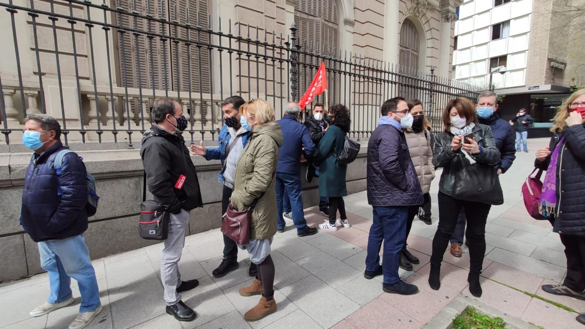 Concentracin de CCOO en la sede de la Secretara de Estado de Funcin Pblica