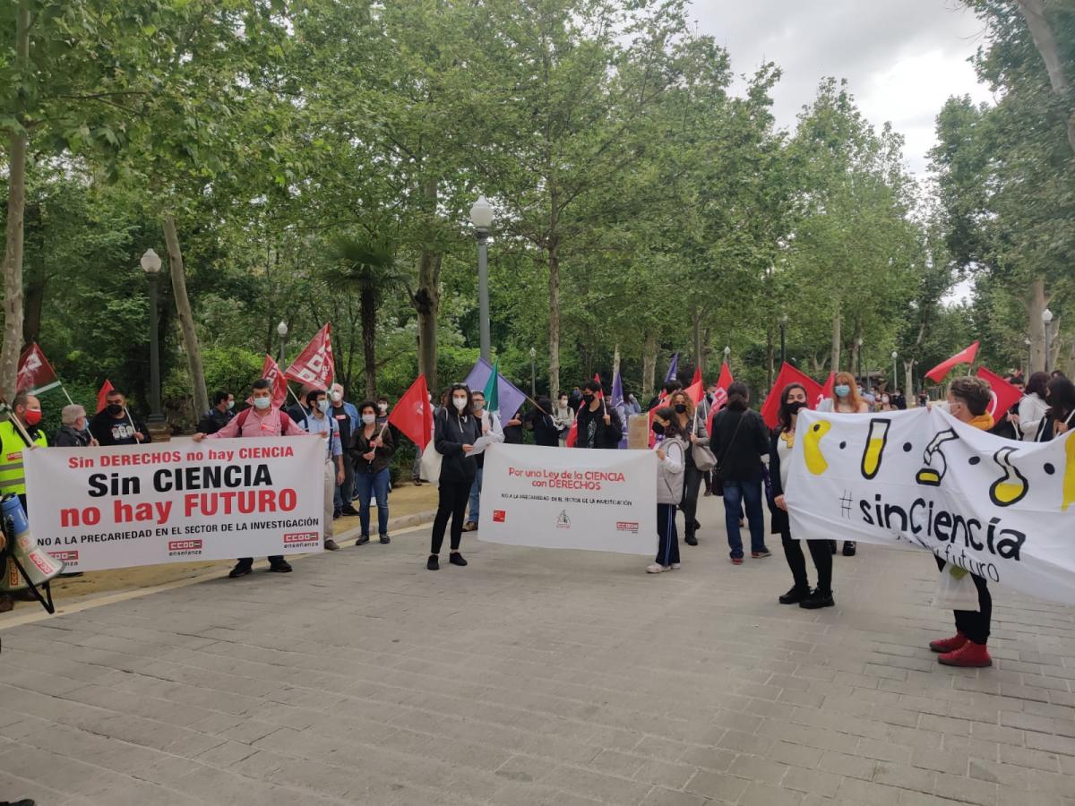 Concentracin contra la reforma de la Ley de Ciencia