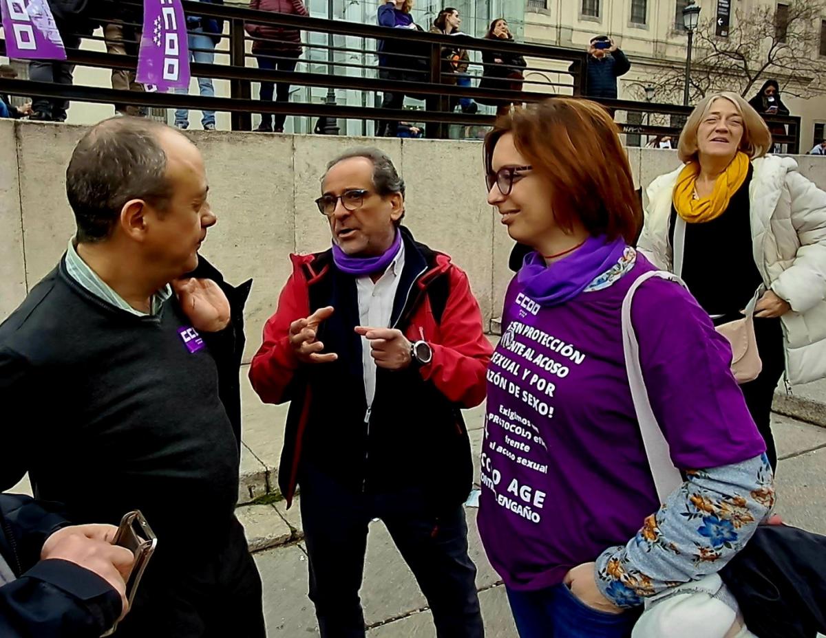 Concentracin 8M en la Plaza del museo Reina Sofa de Madrid