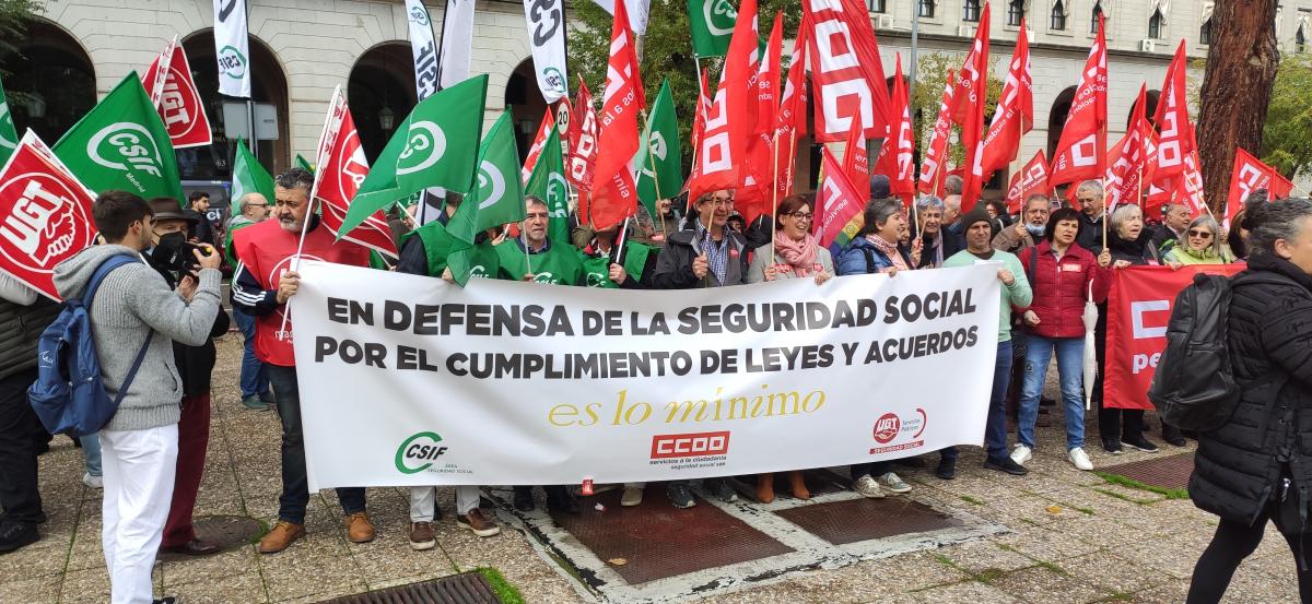 Concentracin en Nuevos Ministerios en defensa de la Seguridad Social
