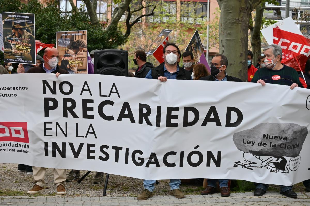 Concentracin frente al Ministerio de Ciencia e Innovacin, en Madrid, contra la reforma de la Ley de Ciencia.